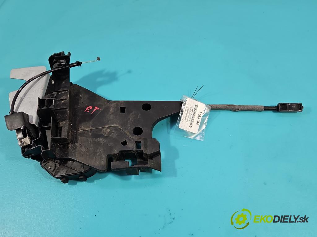 Volvo V70 III 2007-2016 2.0 16V 145 HP manual 107 kW 1999 cm3 5- zámok zadné pravý 31253668