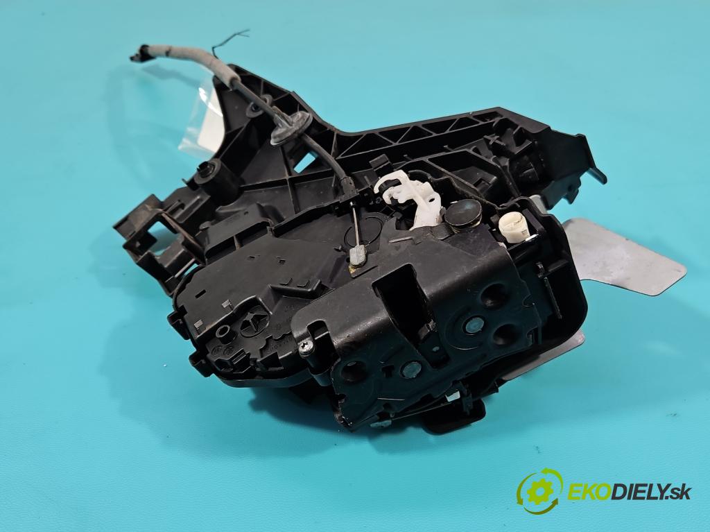 Volvo V70 III 2007-2016 2.0 16V 145 HP manual 107 kW 1999 cm3 5- zámok zadné pravý 31253668