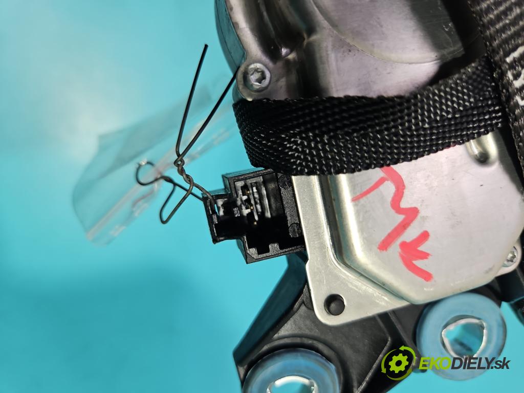 Volvo V70 III 2007-2016 2.0 16V 145 hp manual 107 kW 1999 cm3 5- motor stěrače zadní 30663891