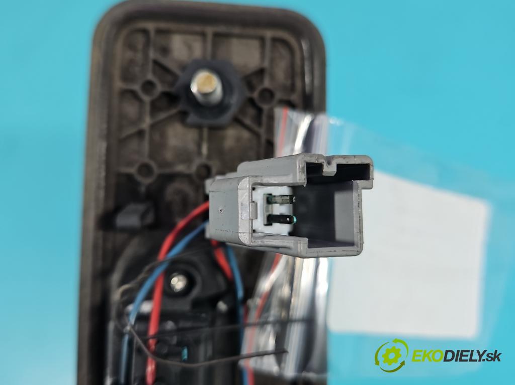 Volvo V70 III 2007-2016 2.0 16V 145 HP manual 107 kW 1999 cm3 5- rukoväť kufrové dvere zadné 31253018