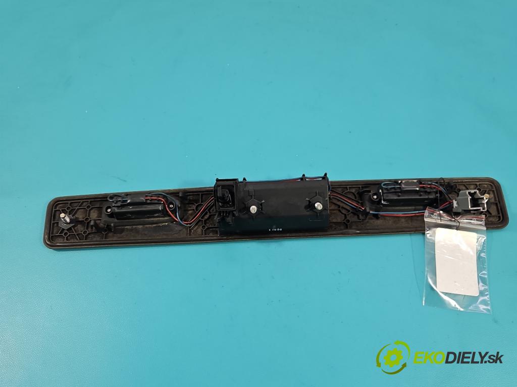 Volvo V70 III 2007-2016 2.0 16V 145 HP manual 107 kW 1999 cm3 5- rukoväť kufrové dvere zadné 31253018