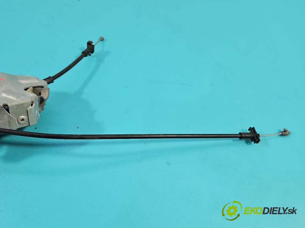 Volvo V70 III 2007-2016 2.0 16V 145 hp manual 107 kW 1999 cm3 5- klika přední levé  (Vnější přední levá klika dveří)