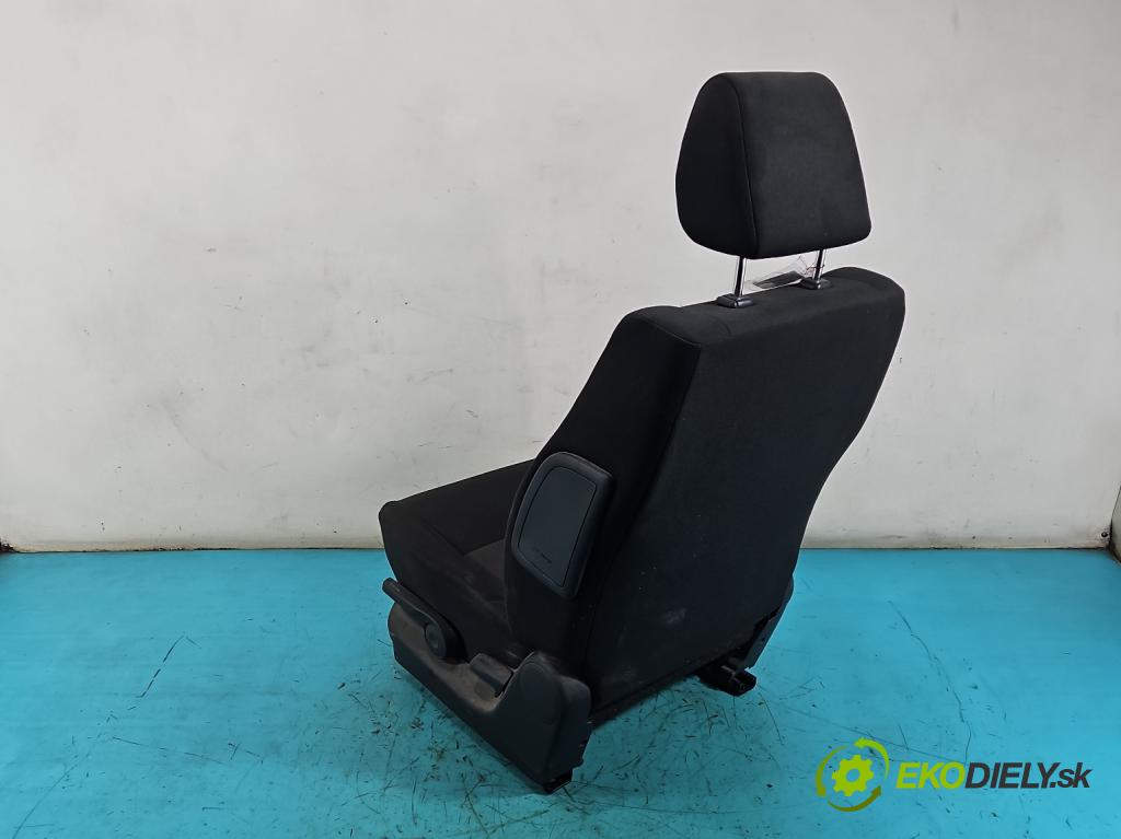 Opel Agila B 2008-2014 1.0 12V 65 HP manual 48 kW 996 cm3 5- Sedačka ľavý  (Sedadlo)