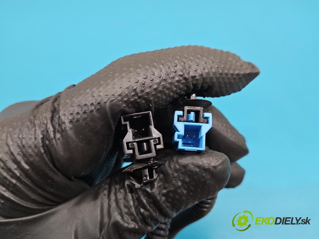 Mercedes S W222 2013-2020 3.0 cdi 656929 340KM: automatic 250 kW 2925 cm3 4- pas bezpečnosť: zadné ľavý A2228600869