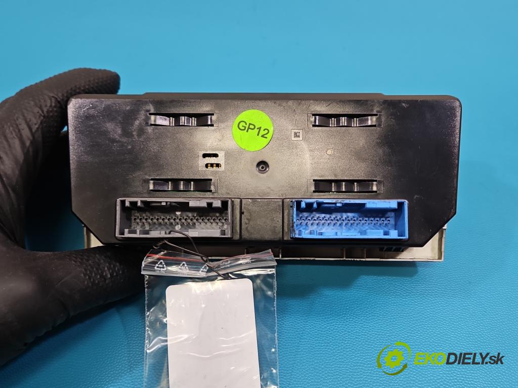 Opel Astra III 2004-2014 1.7 cdti 80 HP manual 59 kW 1686 cm3 5- panel kúrenia 13122963