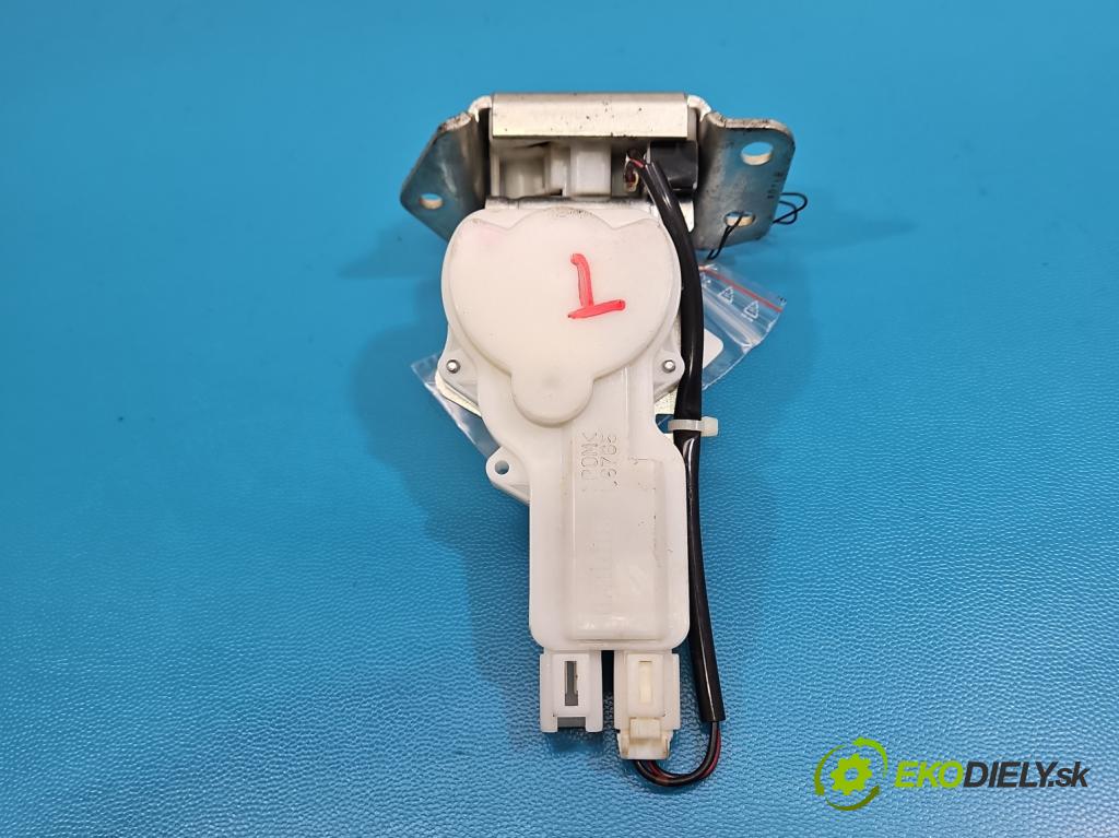 Suzuki Swift Mk7 2010-2017 1.2 16V 94 HP manual 69 kW 1242 cm3 5- zámok kufrové dvere zadné