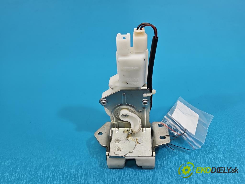 Suzuki Swift Mk7 2010-2017 1.2 16V 94 HP manual 69 kW 1242 cm3 5- zámok kufrové dvere zadné