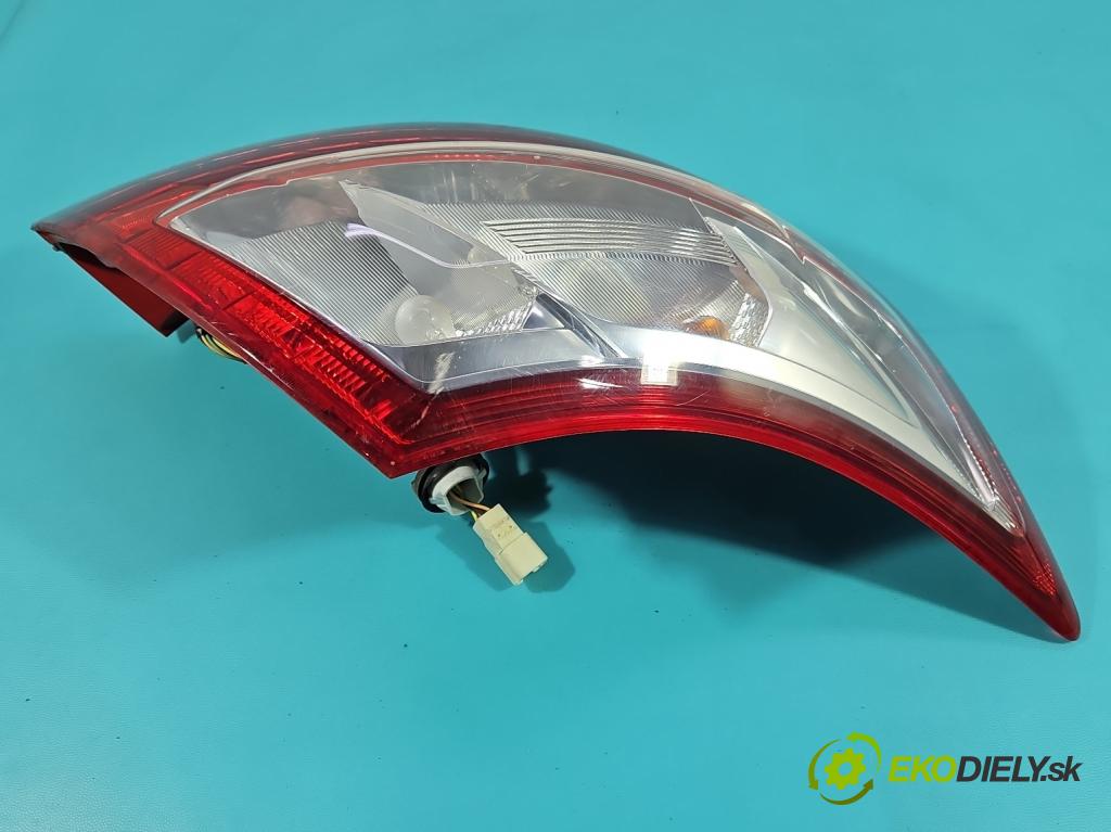 Suzuki Swift Mk7 2010-2017 1.2 16V 94 hp manual 69 kW 1242 cm3 5- světlo zadní pravé  (Klika dveří ostatní)