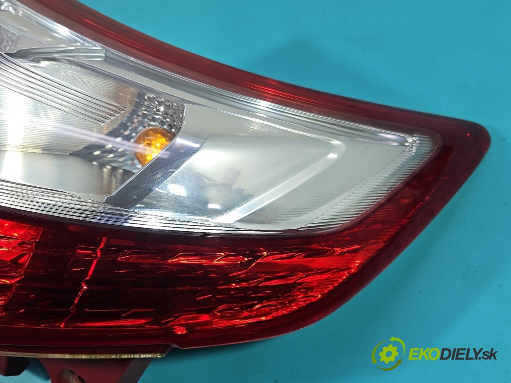 Suzuki Swift Mk7 2010-2017 1.2 16V 94 HP manual 69 kW 1242 cm3 5- svetlo / reflektor zadné ľavé  (Kľučka dverí ostatné)