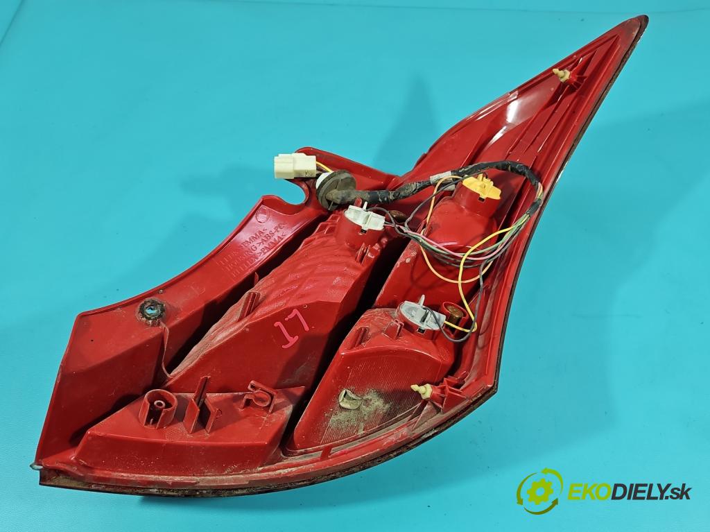 Suzuki Swift Mk7 2010-2017 1.2 16V 94 HP manual 69 kW 1242 cm3 5- svetlo / reflektor zadné ľavé  (Kľučka dverí ostatné)