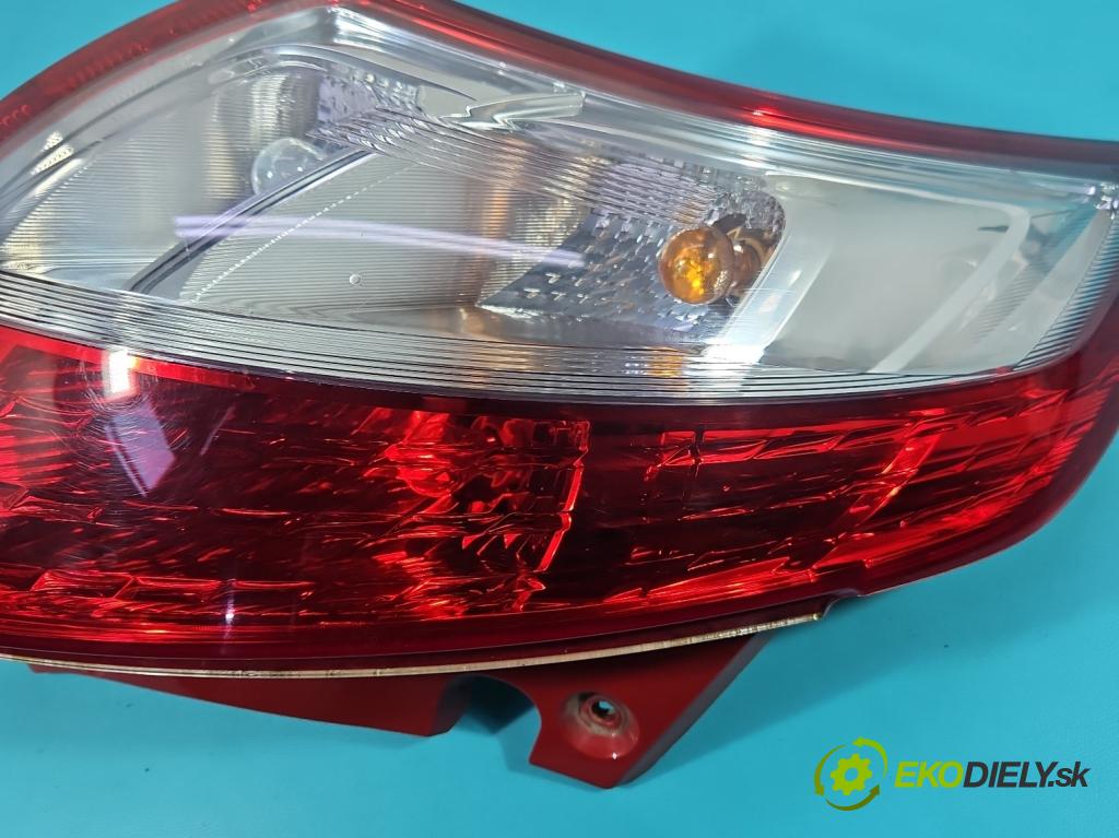 Suzuki Swift Mk7 2010-2017 1.2 16V 94 HP manual 69 kW 1242 cm3 5- svetlo / reflektor zadné ľavé  (Kľučka dverí ostatné)