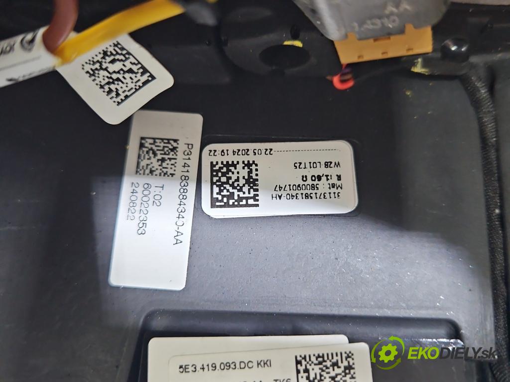 Skoda Superb IV 2023- 2.0 TDI 150 HP automatic 110 kW 1968 cm3 5- volant  (Volant)