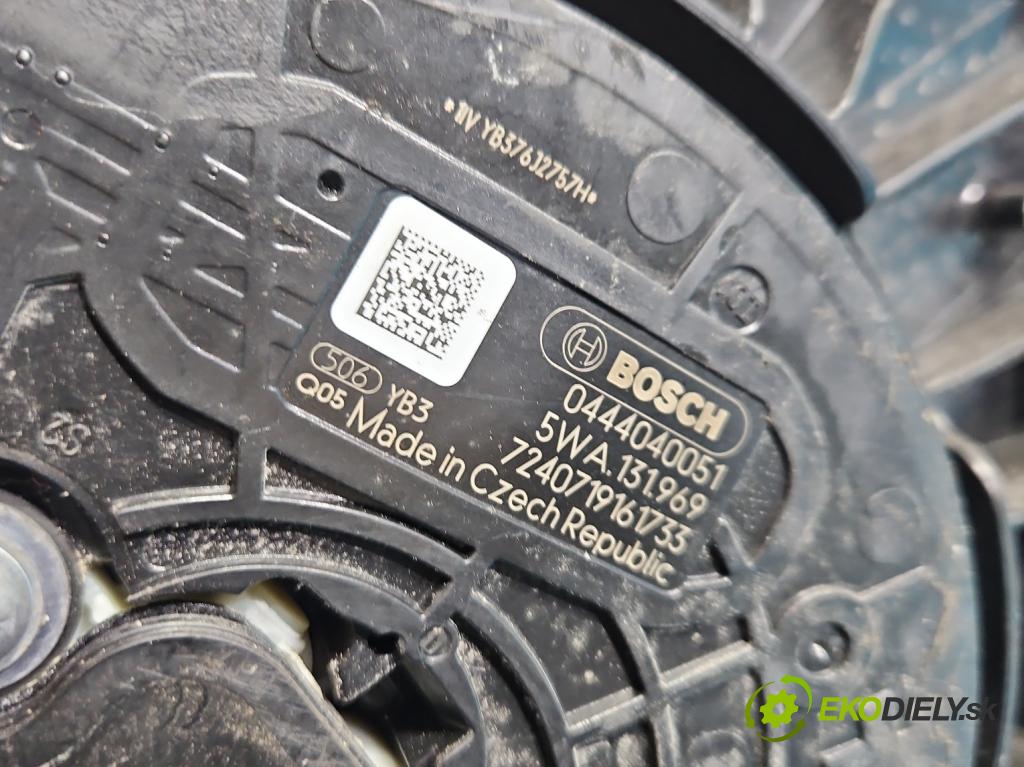 Skoda Superb IV 2023- 2.0 TDI 150 HP automatic 110 kW 1968 cm3 5- Nádrž: AdBlue: 0444040051