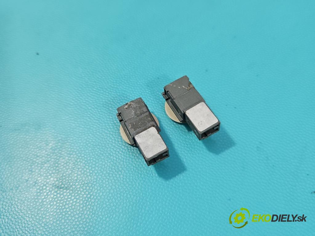 Mercedes E W213 2016-2023 2.0 CDI 194KM: automatic 143 kW 1950 cm3 4- Mikrofon: