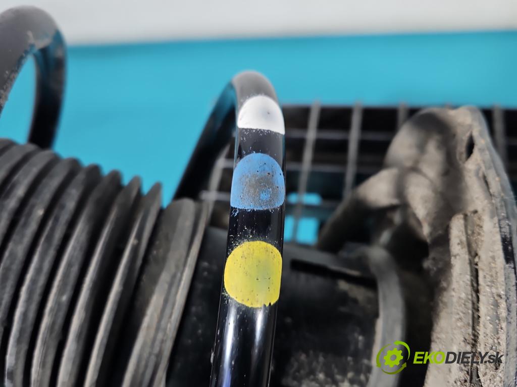 Skoda Superb IV 2023- 2.0 TDI 150 hp automatic 110 kW 1968 cm3 5- pružina přední