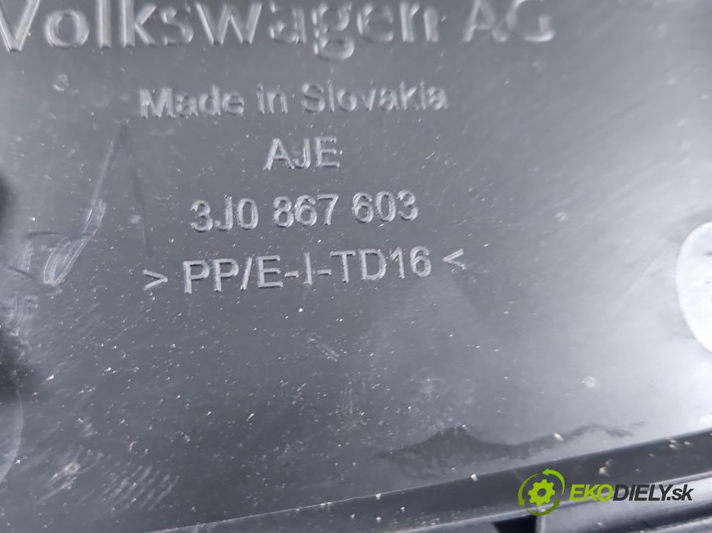 Skoda Superb IV 2023- 2.0 TDI 150 HP automatic 110 kW 1968 cm3 5- Čalounictví: kufrové dvere 3J0867603