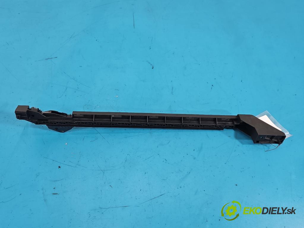 Skoda Superb IV 2023- 2.0 TDI 150 HP automatic 110 kW 1968 cm3 5- Upevnenie: 3J0867895