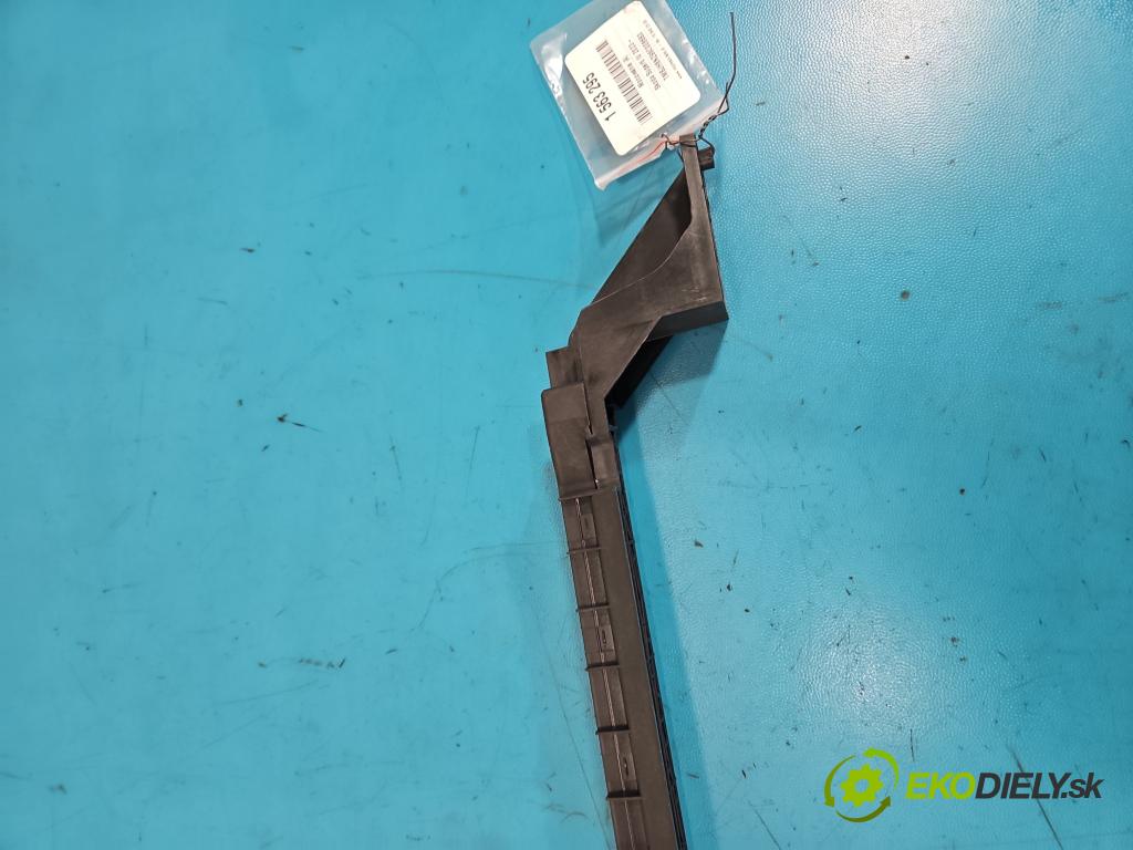 Skoda Superb IV 2023- 2.0 TDI 150 HP automatic 110 kW 1968 cm3 5- Upevnenie: 3J0867896