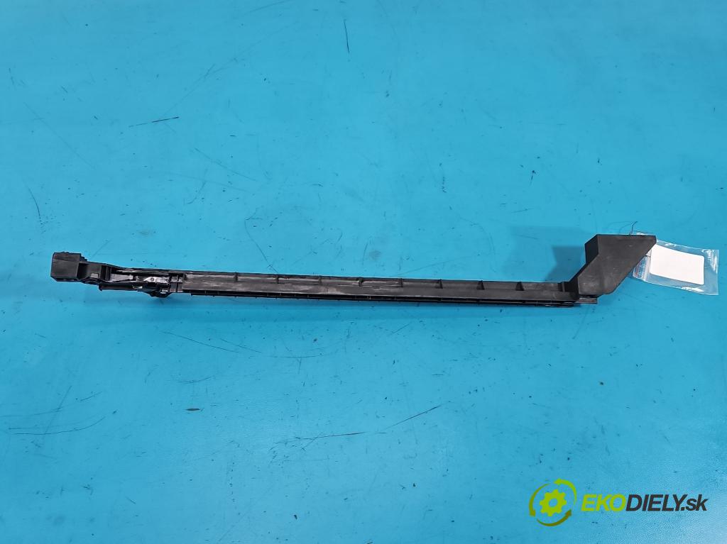 Skoda Superb IV 2023- 2.0 TDI 150 HP automatic 110 kW 1968 cm3 5- Upevnenie: 3J0867896