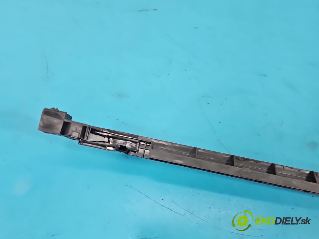 Skoda Superb IV 2023- 2.0 TDI 150 HP automatic 110 kW 1968 cm3 5- Upevnenie: 3J0867896