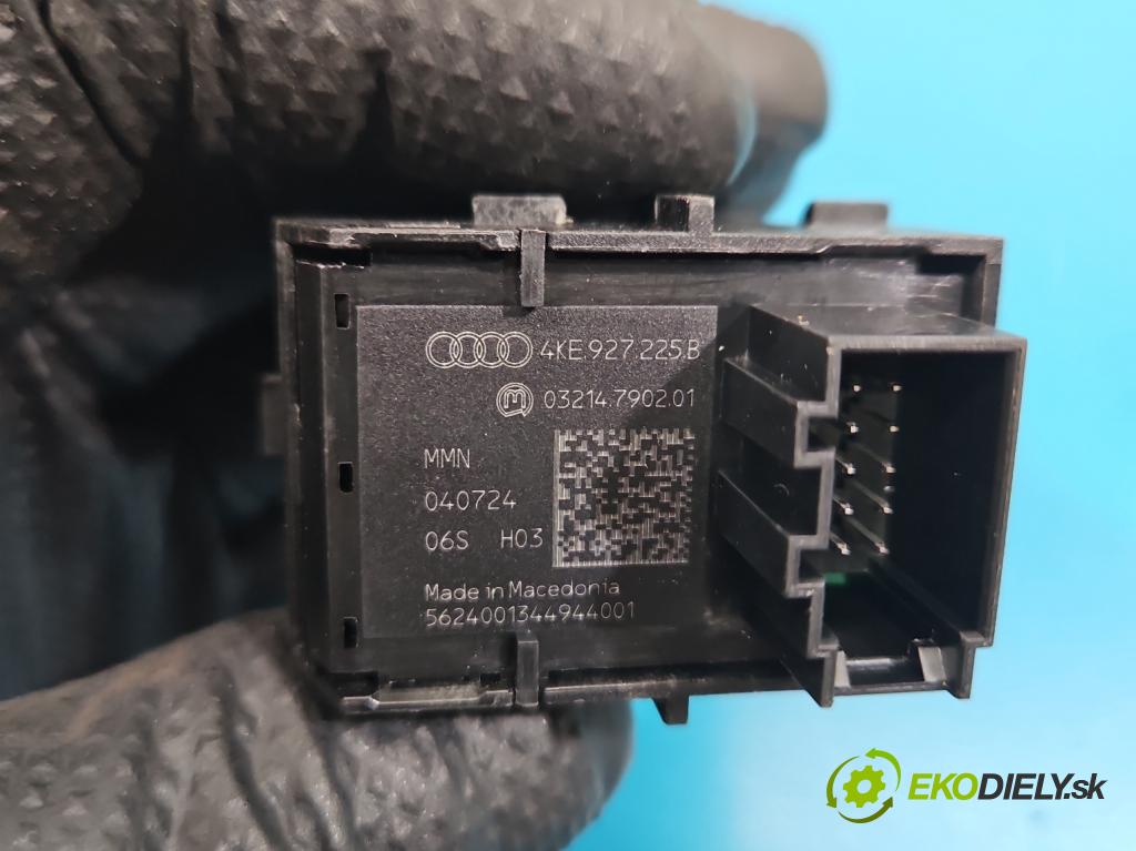 Skoda Superb IV 2023- 2.0 TDI 150 HP automatic 110 kW 1968 cm3 5- prepínač brzda: ručný 4KE927255B (Prepínacie páčky pod volantom)