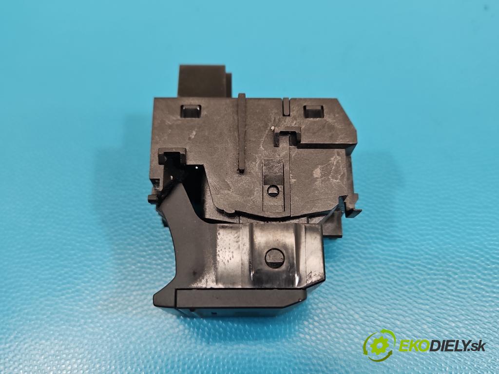 Skoda Superb IV 2023- 2.0 TDI 150 HP automatic 110 kW 1968 cm3 5- prepínač brzda: ručný 4KE927255B (Prepínacie páčky pod volantom)