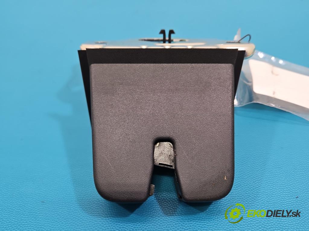 Skoda Superb IV 2023- 2.0 TDI 150 HP automatic 110 kW 1968 cm3 5- zámok kufrové dvere zadné 89A827505