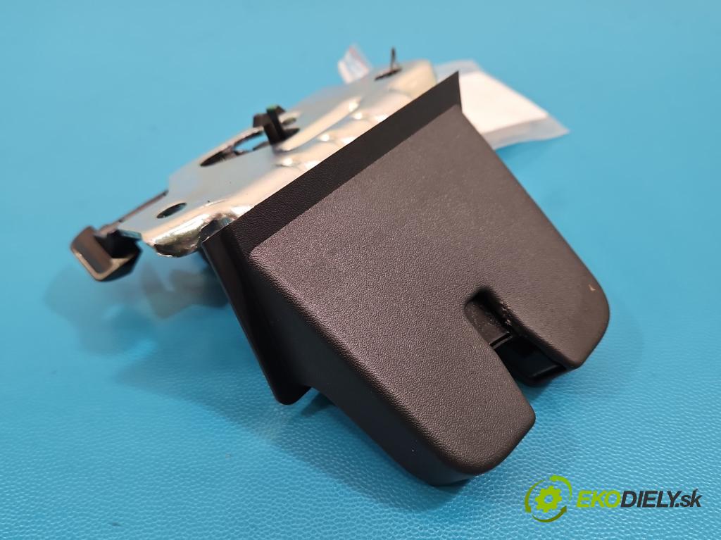 Skoda Superb IV 2023- 2.0 TDI 150 HP automatic 110 kW 1968 cm3 5- zámok kufrové dvere zadné 89A827505