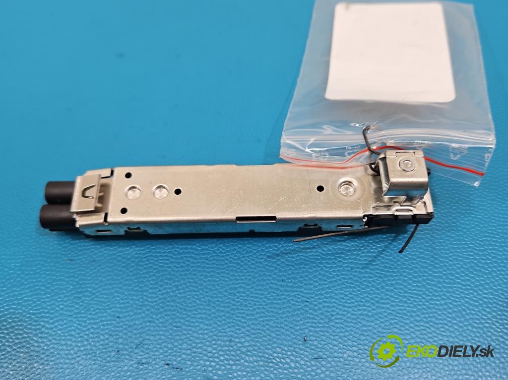 Skoda Superb IV 2023- 2.0 TDI 150 HP automatic 110 kW 1968 cm3 5- Zesilovač: 3J0035577B (Zosilňovač)