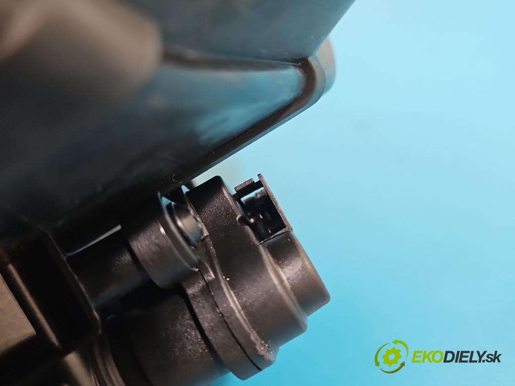 Skoda Superb IV 2023- 2.0 TDI 150 HP automatic 110 kW 1968 cm3 5- Klapka nádrže palivo 3P0809702A (Kľučka dverí ostatné)