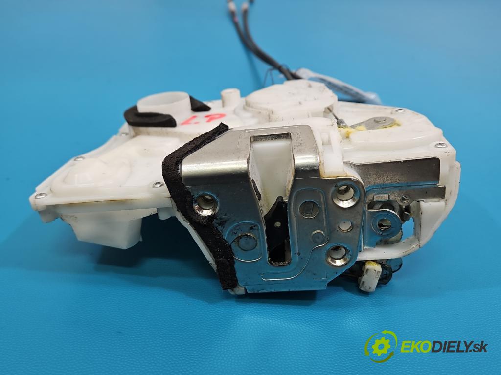 Suzuki Swift Mk7 2010-2017 1.2 16V 94 HP manual 69 kW 1242 cm3 5- zámok predné ľavý 82202-68LA1