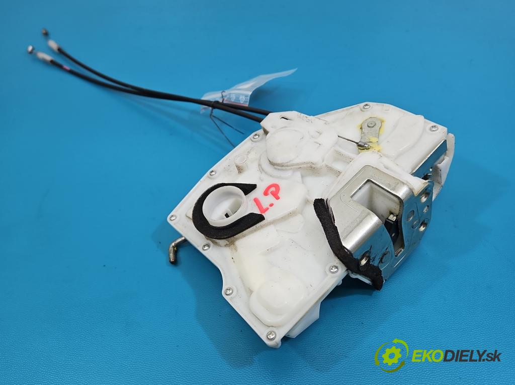 Suzuki Swift Mk7 2010-2017 1.2 16V 94 HP manual 69 kW 1242 cm3 5- zámok predné ľavý 82202-68LA1