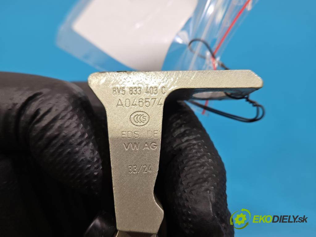 Skoda Superb IV 2023- 2.0 TDI 150 hp automatic 110 kW 1968 cm3 5- Závěs: dveře přední levý 8V5833403C