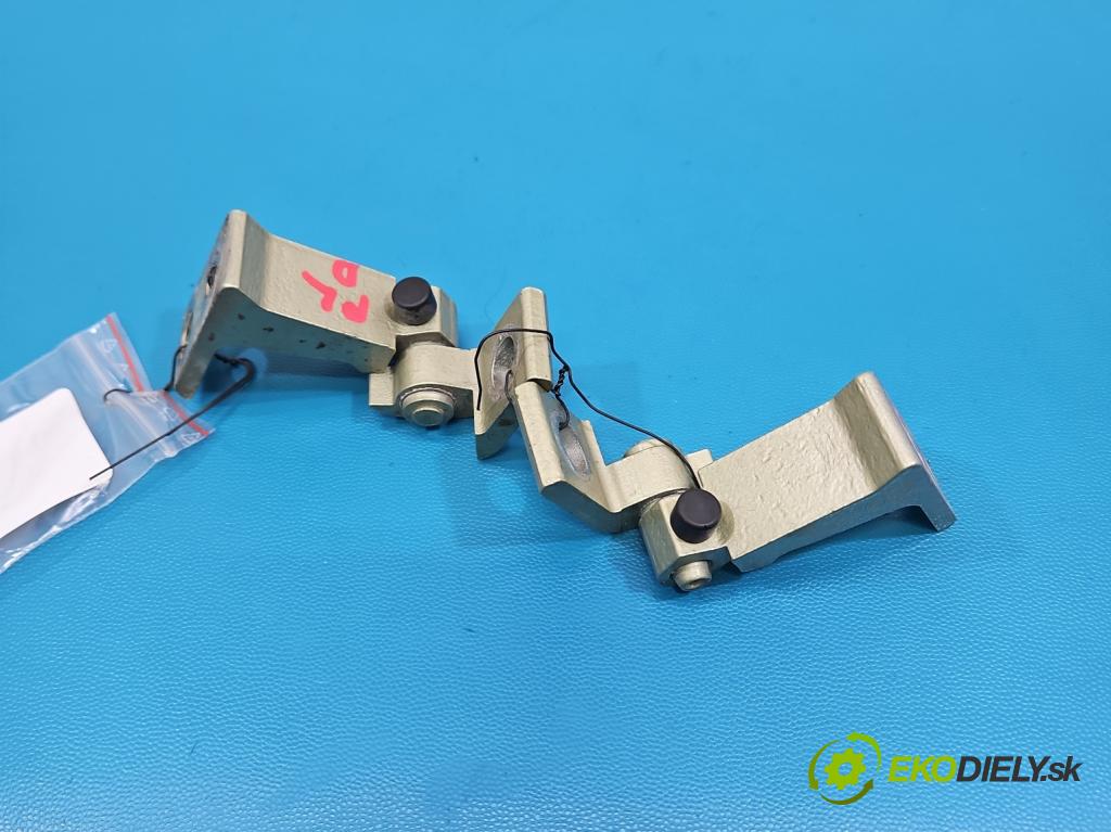 Skoda Superb IV 2023- 2.0 TDI 150 hp automatic 110 kW 1968 cm3 5- Závěs: dveře přední levý 8V5833403C