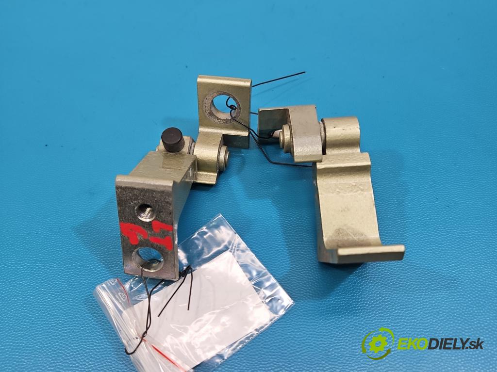 Skoda Superb IV 2023- 2.0 TDI 150 hp automatic 110 kW 1968 cm3 5- Závěs: dveře zadní levý 8V5833403C