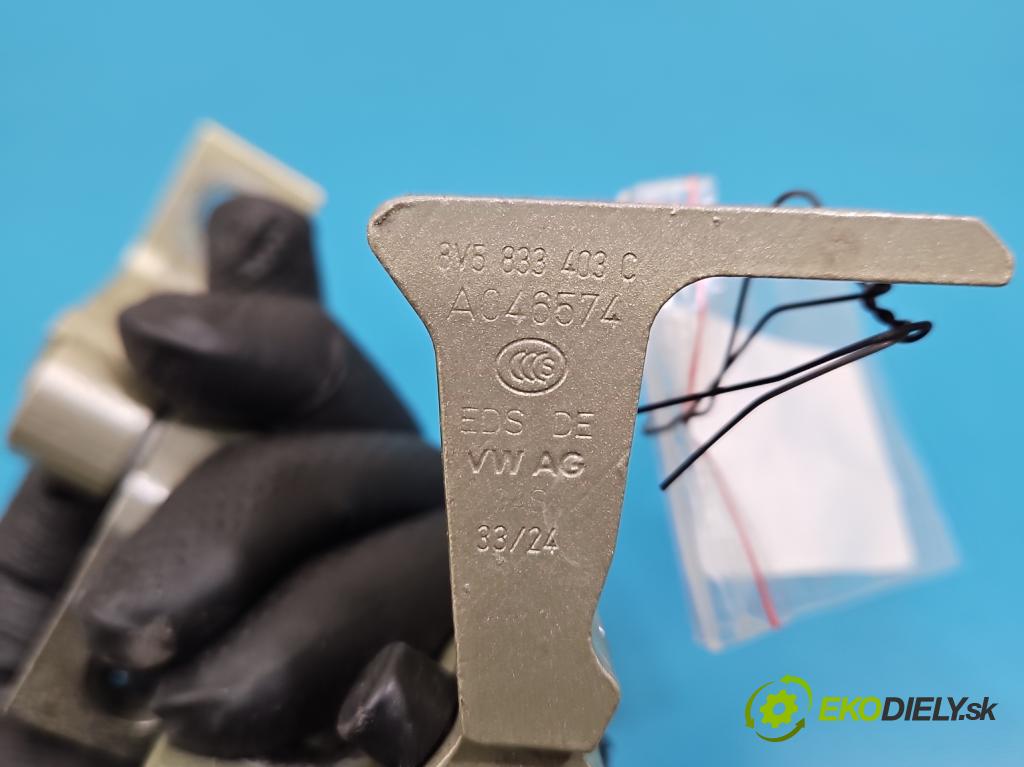 Skoda Superb IV 2023- 2.0 TDI 150 hp automatic 110 kW 1968 cm3 5- Závěs: dveře zadní levý 8V5833403C