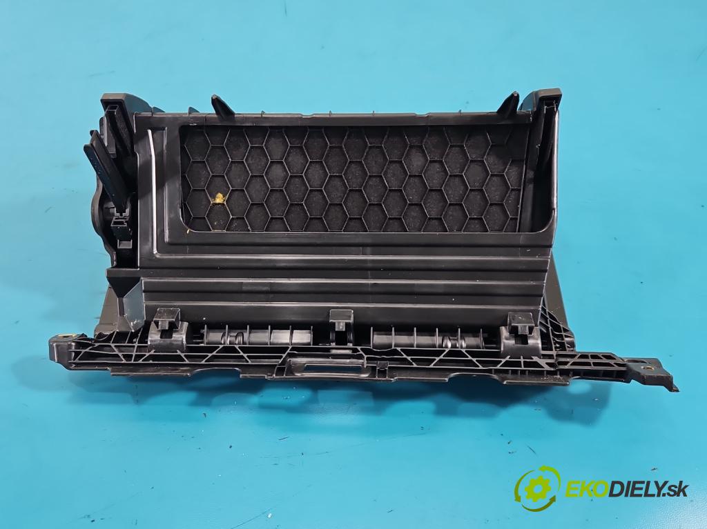 Skoda Superb IV 2023- 2.0 TDI 150 HP automatic 110 kW 1968 cm3 5- kastlík 3J1857097