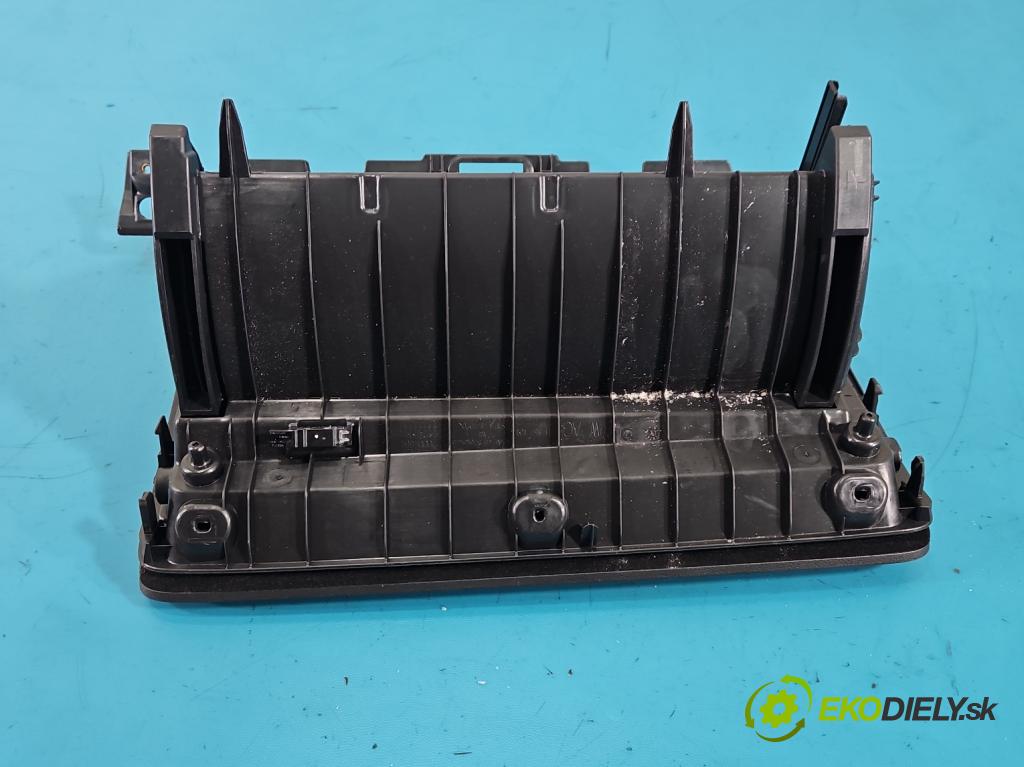 Skoda Superb IV 2023- 2.0 TDI 150 HP automatic 110 kW 1968 cm3 5- kastlík 3J1857097