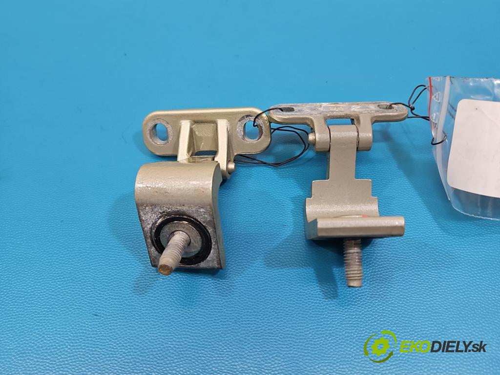 Skoda Superb IV 2023- 2.0 TDI 150 HP automatic 110 kW 1968 cm3 5- Závěs: kufrové dvere zadné 8V3827299B