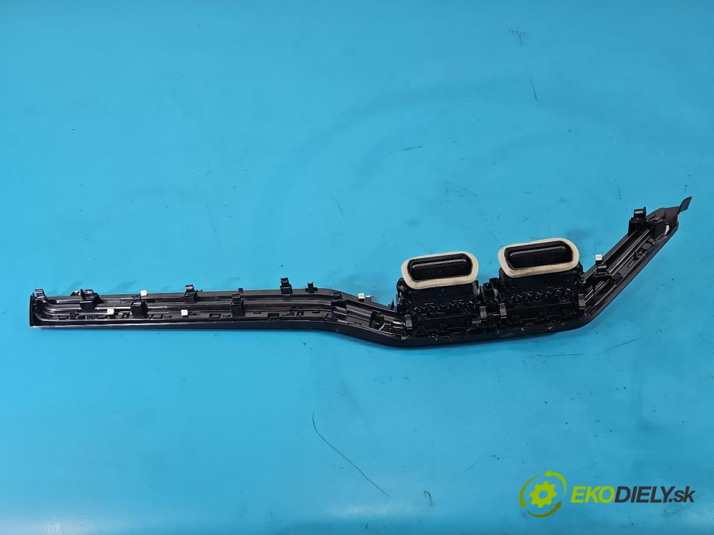 Skoda Superb IV 2023- 2.0 TDI 150 hp automatic 110 kW 1968 cm3 5- Mřížka: topení medián: 3P1853328 (Mřížka topení)