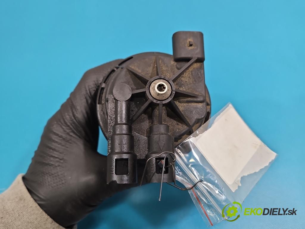 Opel Astra III 2004-2014 1.7 cdti 80 HP manual 59 kW 1686 cm3 5- obal filtra palivo 13333981