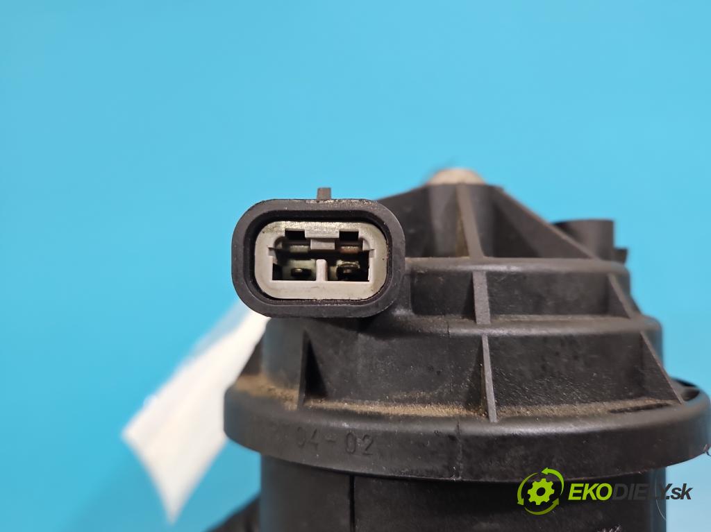 Opel Astra III 2004-2014 1.7 cdti 80 HP manual 59 kW 1686 cm3 5- obal filtra palivo 13333981