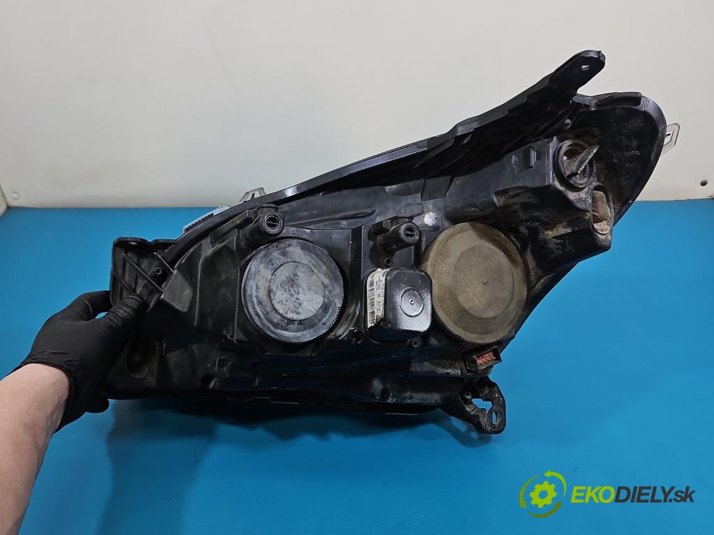 Opel Astra III 2004-2014 1.7 cdti 80 HP manual 59 kW 1686 cm3 5- Reflektor: pravý 1LG270370-54 (Svetlo predné pravé)