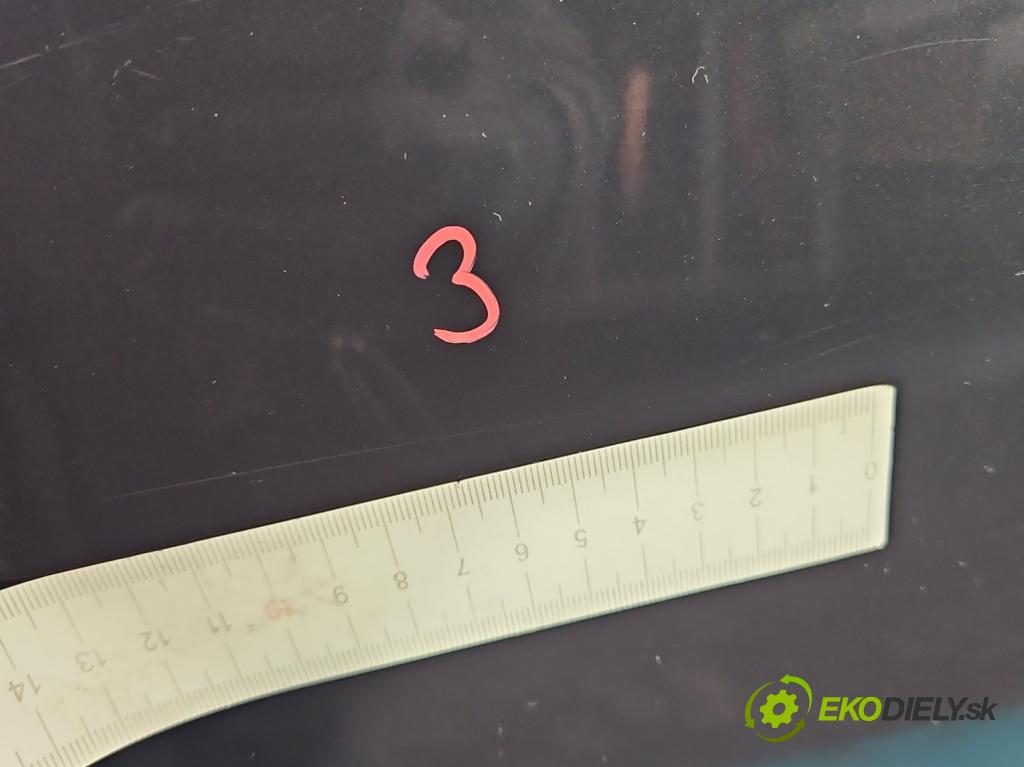 Kia Ceed I 2006-2012 2.0 crdi 140 hp manual 103 kW 1991 cm3 5- dveře zadní levé  (Klika dveří ostatní)