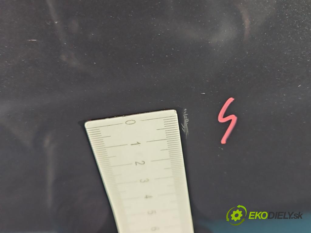 Kia Ceed I 2006-2012 2.0 crdi 140 hp manual 103 kW 1991 cm3 5- dveře zadní pravé  (Klika dveří ostatní)