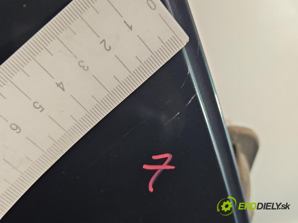 Kia Ceed I 2006-2012 2.0 crdi 140 hp manual 103 kW 1991 cm3 5- dveře zadní pravé  (Klika dveří ostatní)