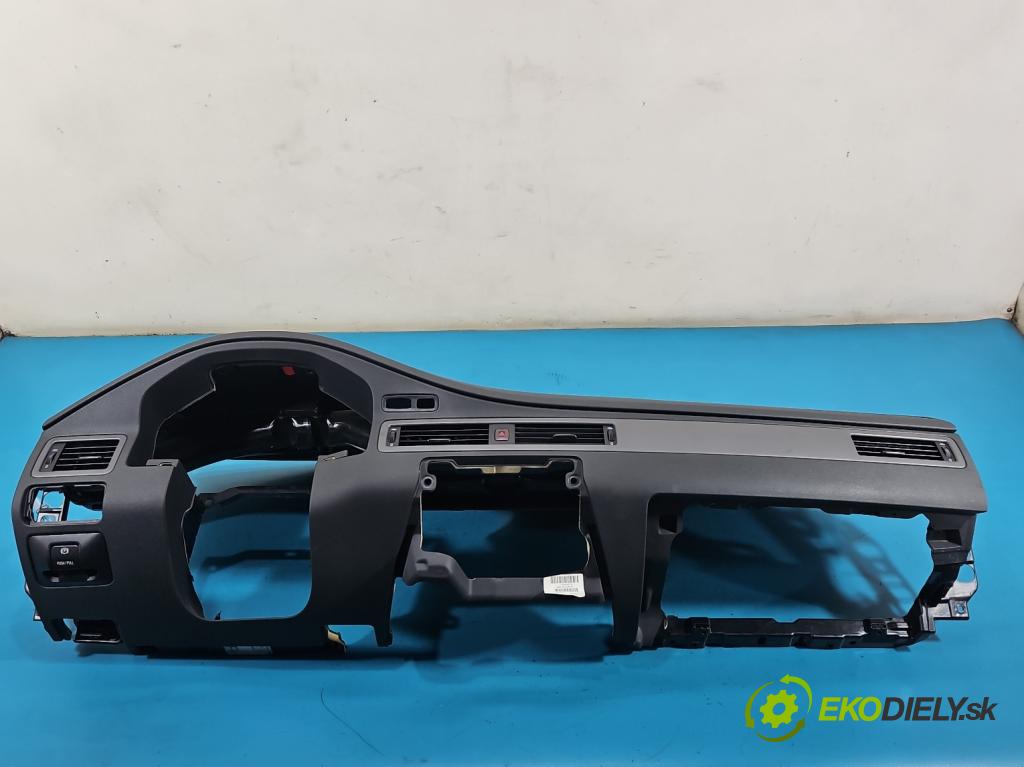 Volvo V70 III 2007-2016 2.0 16V 145 hp manual 107 kW 1999 cm3 5- kokpit,přistrojova deska 