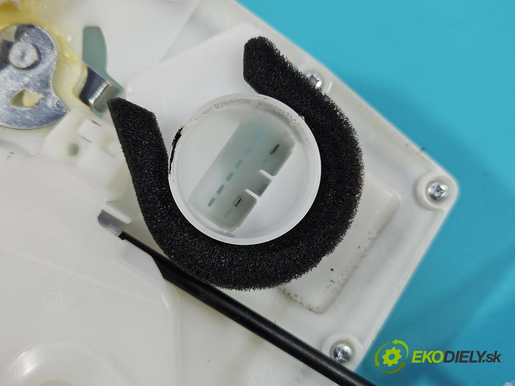 Suzuki Swift Mk7 2010-2017 1.2 16V 94 HP manual 69 kW 1242 cm3 5- zámok zadné pravý 82301-68LA1