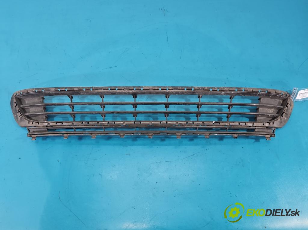 Vw Golf VII 2012-2020 1.2 TSI 86 hp manual 63 kW 1197 cm3 5- Zaślepka: mřížka: nárazníku medián: 5G0853677