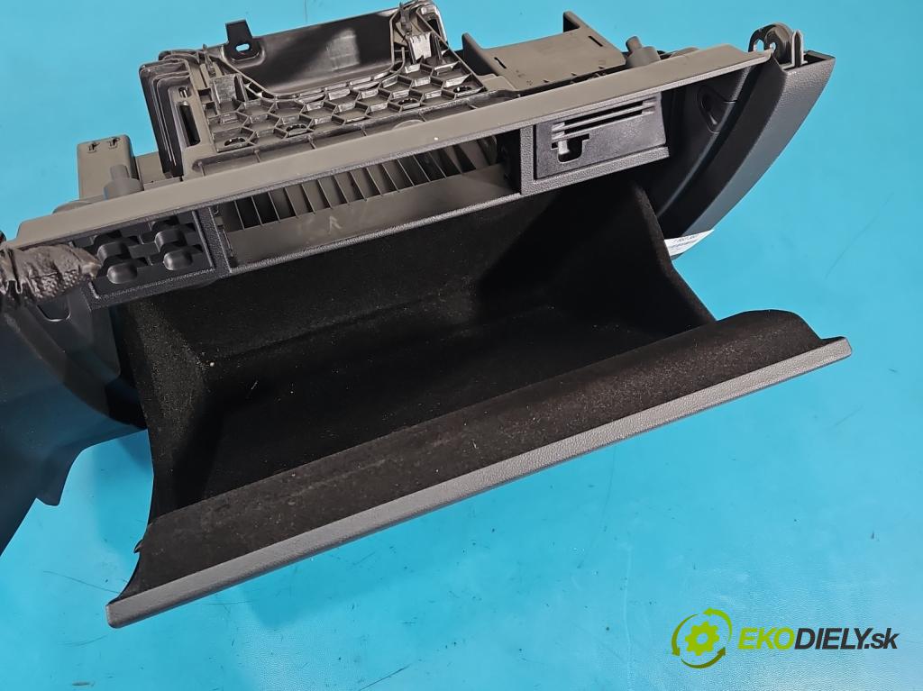 Vw Golf VII 2012-2020 1.2 TSI 86 HP manual 63 kW 1197 cm3 5- kastlík 5G1857091AG